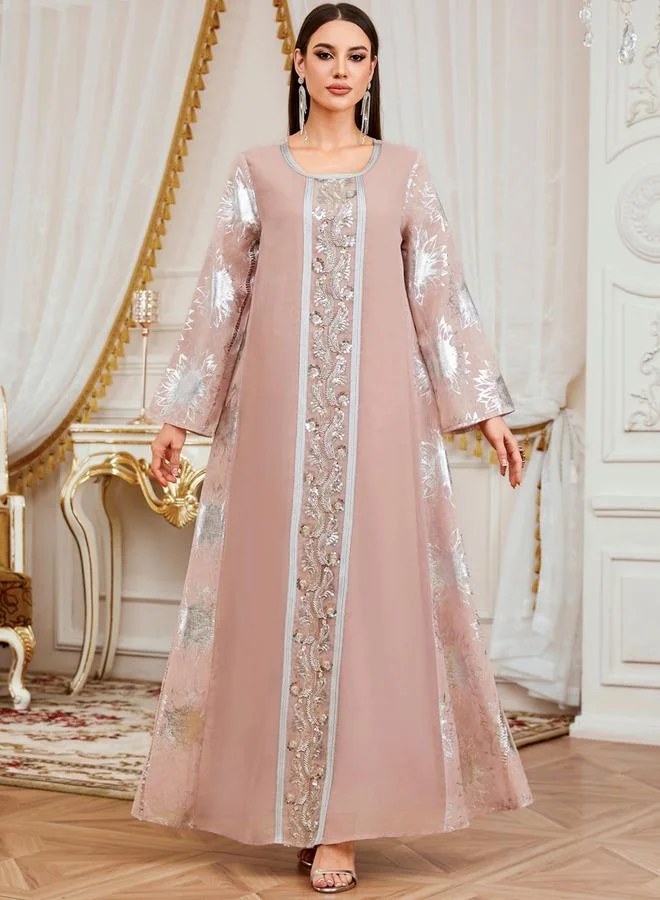 تايك تو جلابية بتفاصيل رقعة ترتر وطبعة فويل